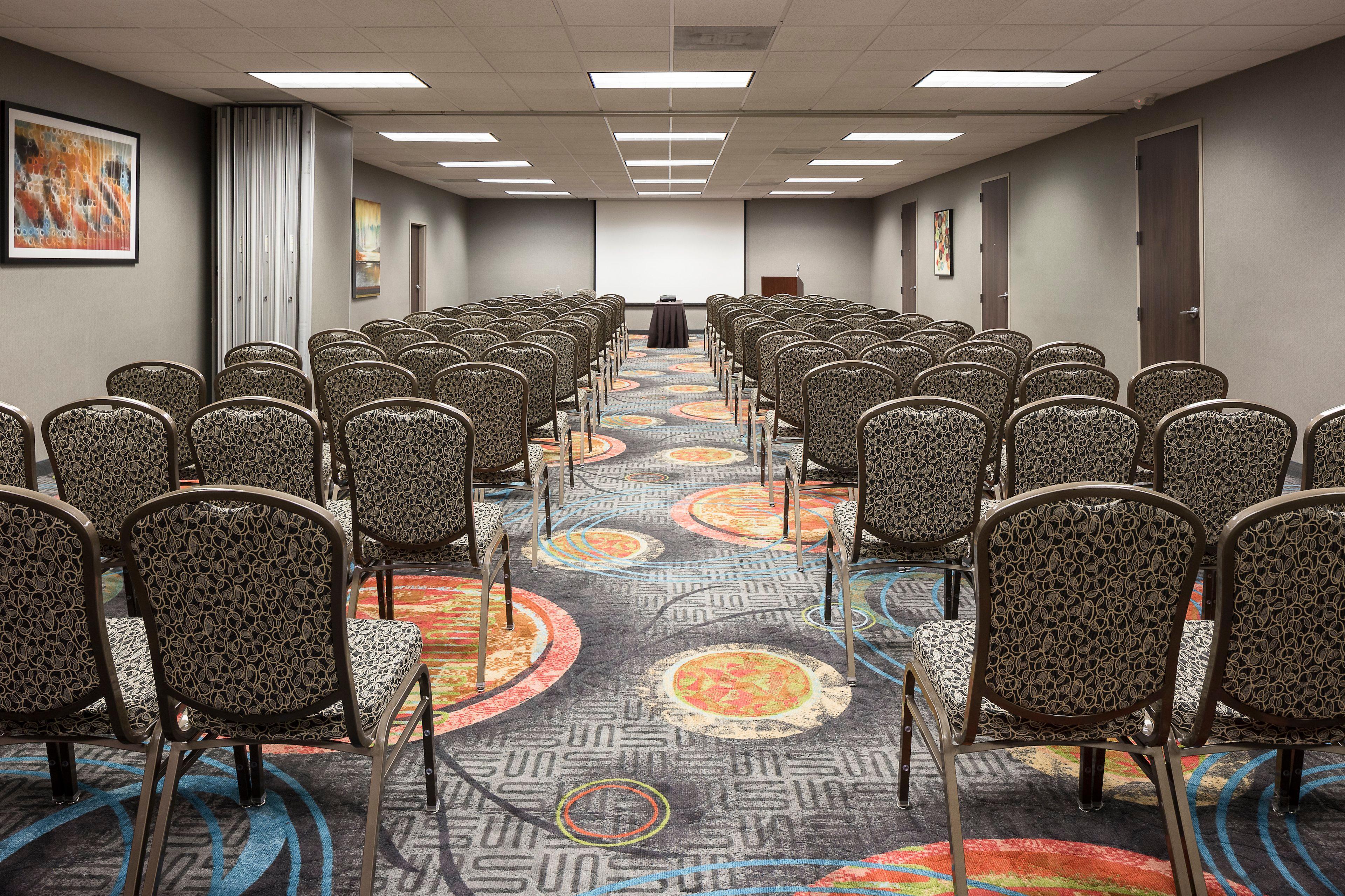 Hotel East I-35 By Ihg Wichita