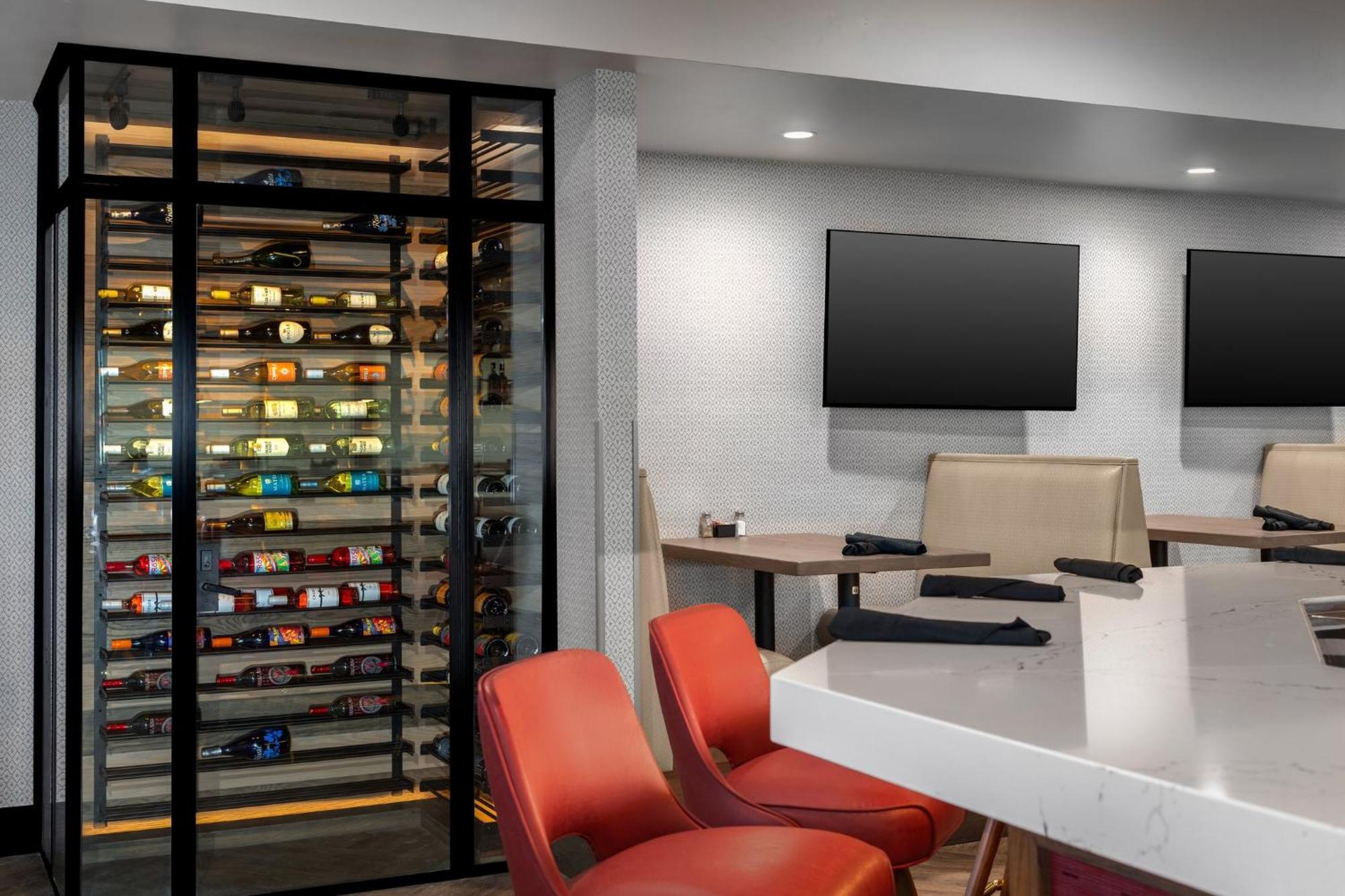 Hotel East I-35 By Ihg Wichita