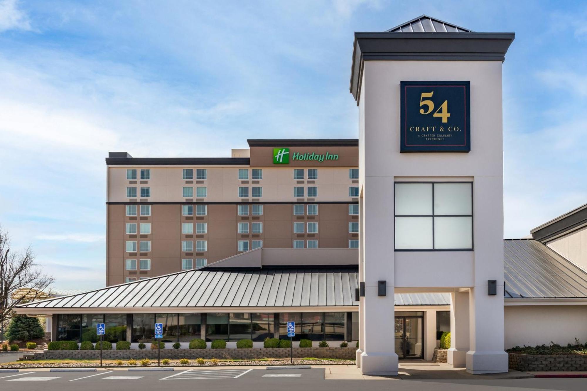 Hotel East I-35 By Ihg