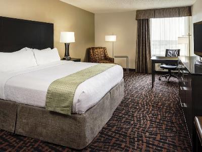East I-35 By Ihg