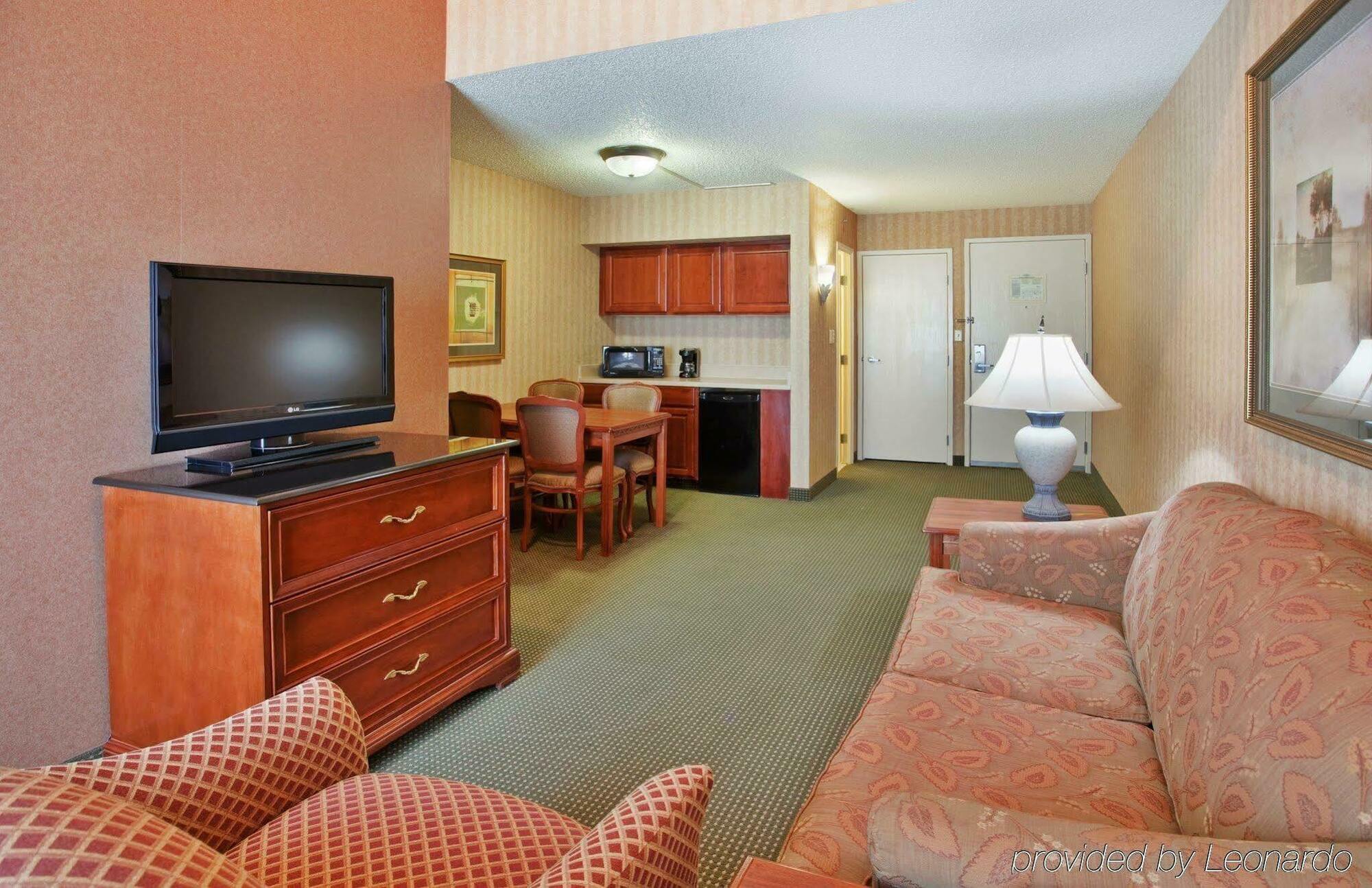 East I-35 By Ihg Hotel 3*